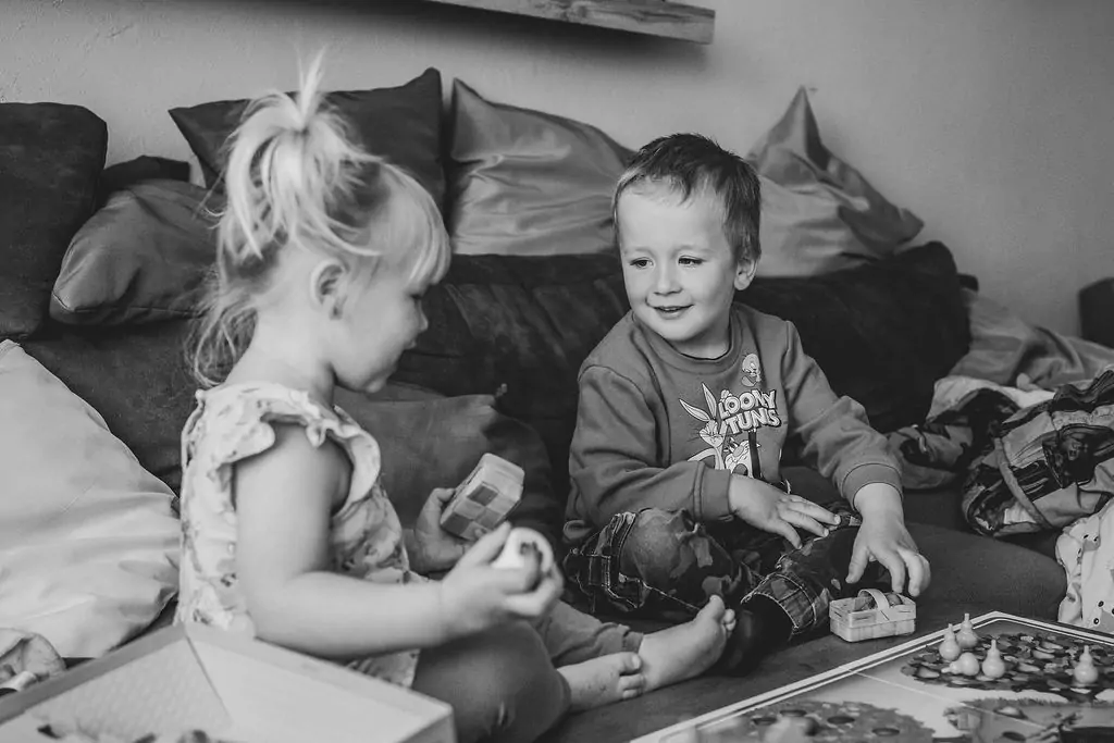 Familienbilder zu Hause