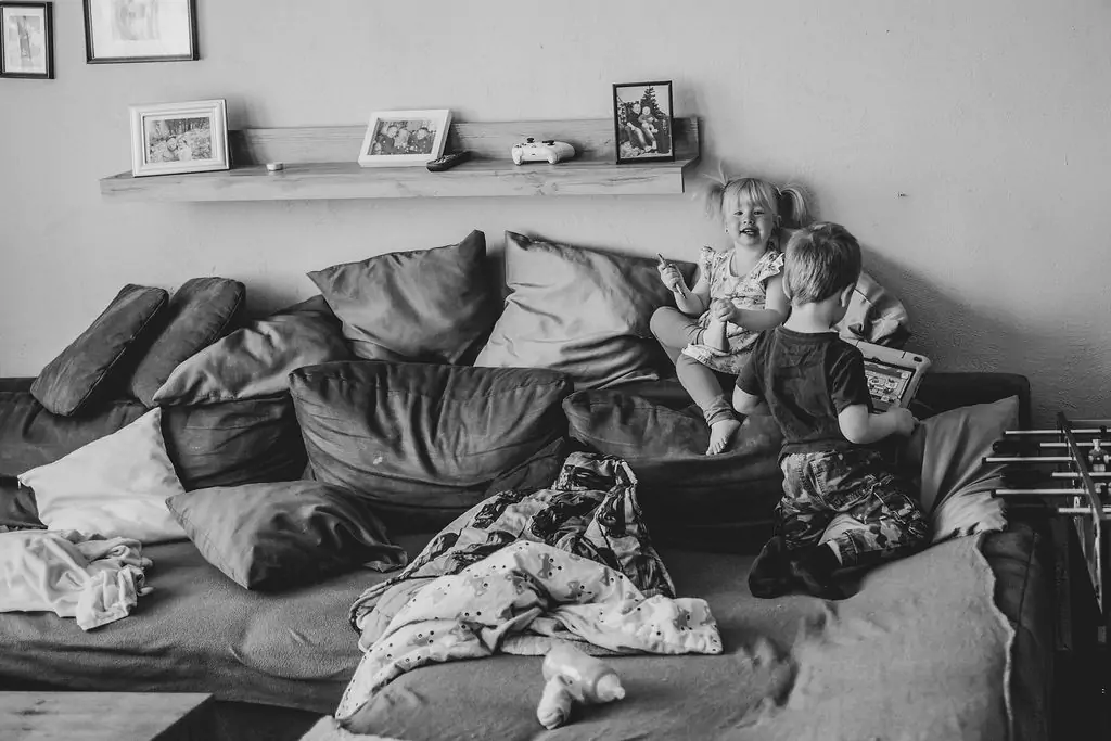 Familienbilder zu Hause