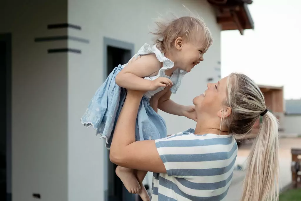 Familienbilder zu Hause